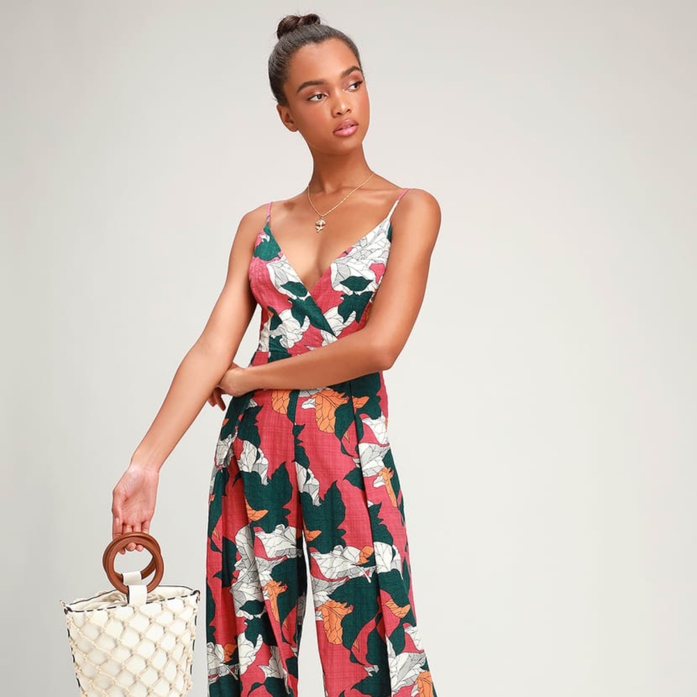 Lulu’s Isla Mujeres Pink Tropical Jumpsuit (EUC)